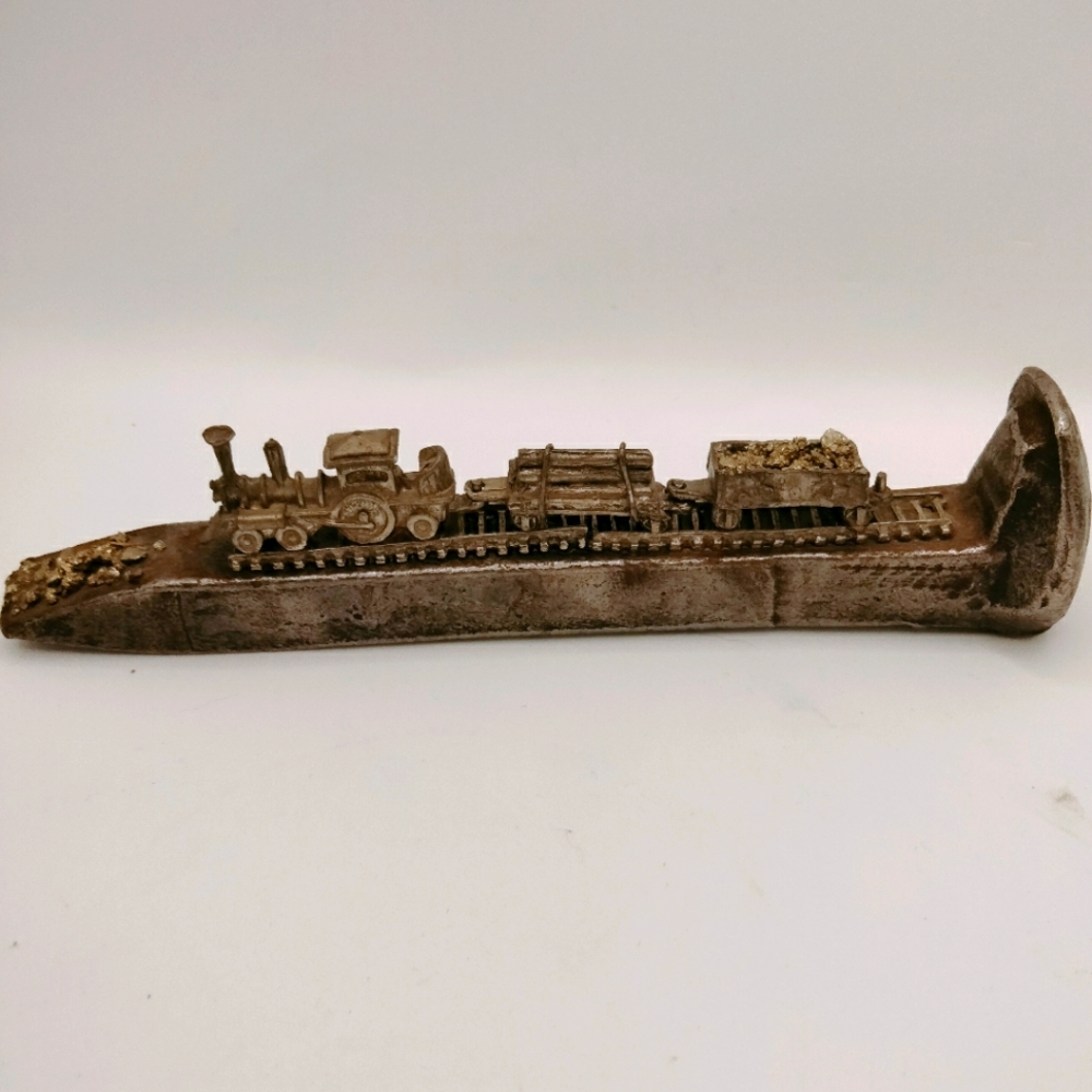 Mini Locomotive Engine Coal Train Track on Iron Spike Railroad Tie Paperweight